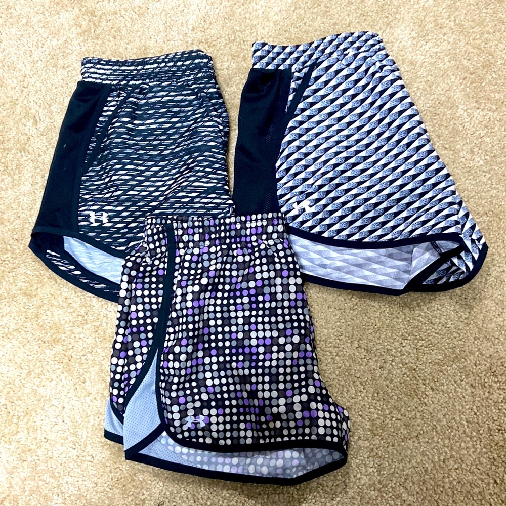 NEW Under Armour Tempo running shorts S